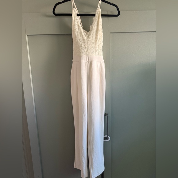 Express Bridal White Lace Embellished Jumpsuit Wedding Size S  Crossed Straps - Picture 4 of 8